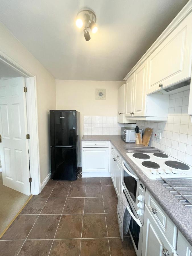 Best Price - Amazing 2 Bed 2 Bath - 4 Singles Or Super King Beds, 10 Min Walk To City Centre, 5 Minute Walk To Mayflower Theatre, Smart Tv, Ensuite, Balcony, Free Parking Southampton Exteriör bild
